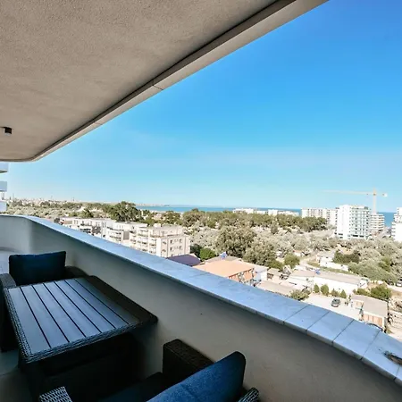 Odyssey Sea-view アパート